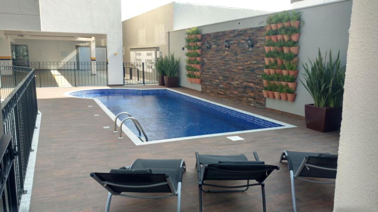 Var-101A Dpto Amplio En Condominio Cerrado Con Piscina Bombinhas Luaran gambar