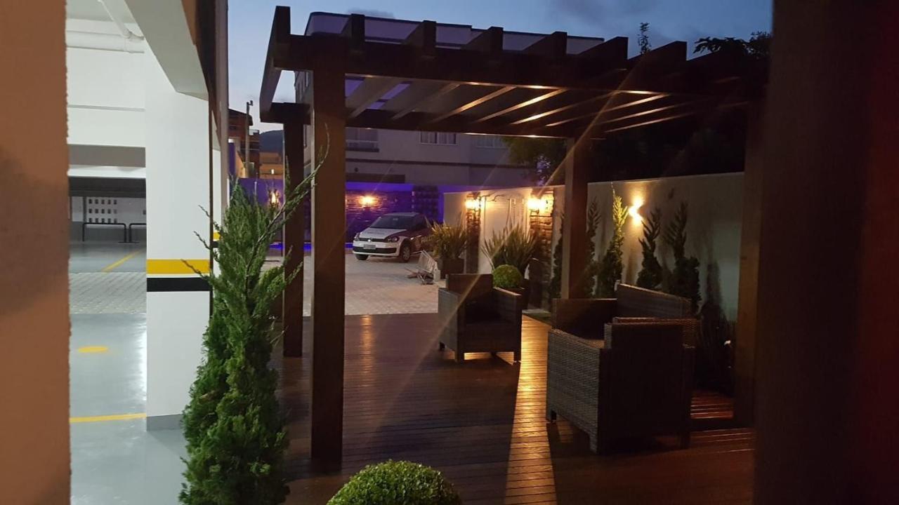 Var-101A Dpto Amplio En Condominio Cerrado Con Piscina Bombinhas Luaran gambar